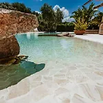 מלון Pulicinu 4*