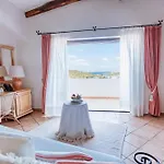 Pulicinu מלון 4*
