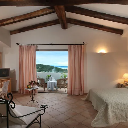 Hotell Pulicinu 4*