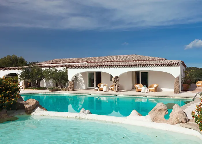 Hotel Pulicinu Baja Sardinia